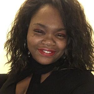 Meet your Posher, Joy